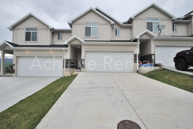 Building Photo - Mountain-View Townhome | 30 Minutes to Ogden & Close to Snowbasin