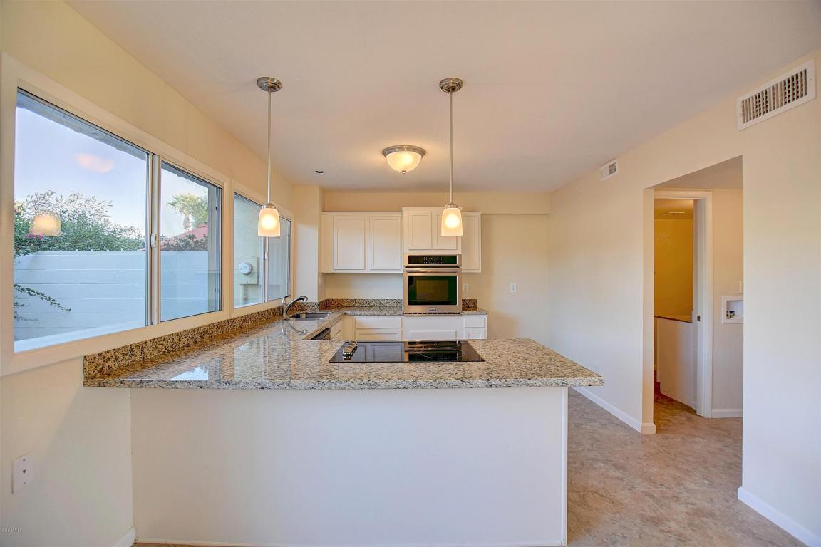 Building Photo - 8344 E Chaparral Rd