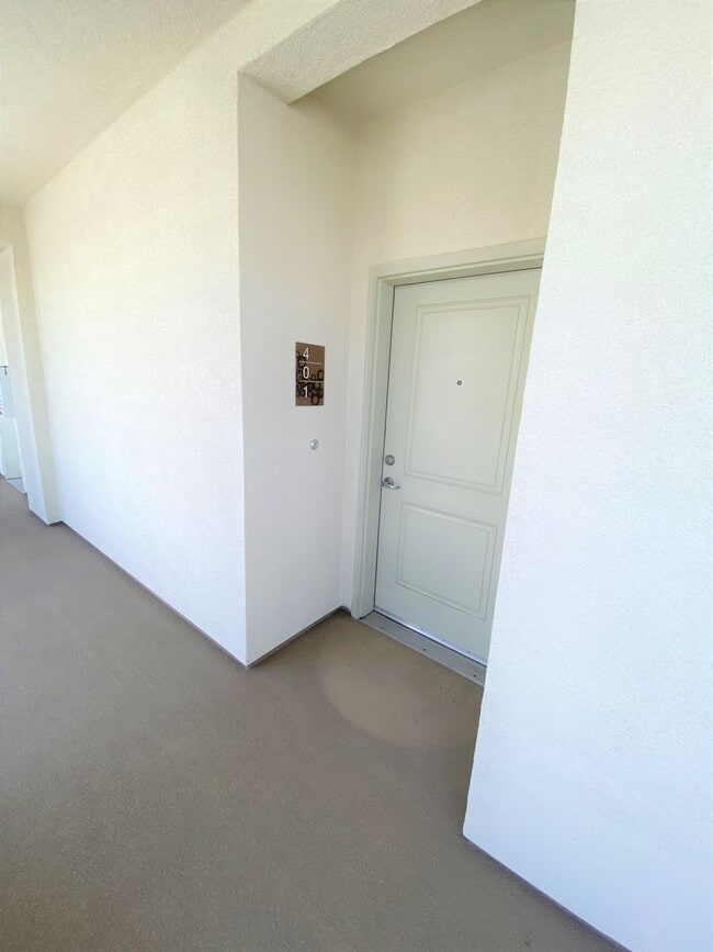 Building Photo - Executive 2-Bedroom Condo in the Prestigious South Bay 360 Community