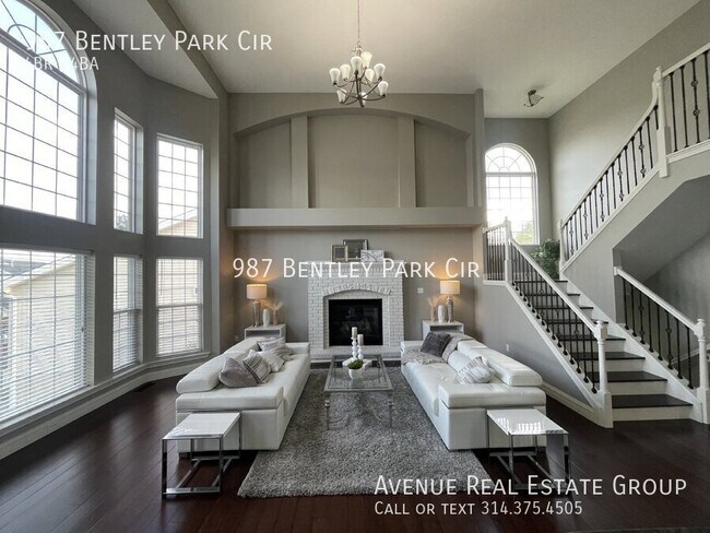 Building Photo - 987 Bentley Park Cir