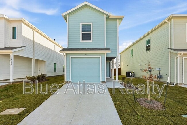 Building Photo - 12200 Steeplechase Dr