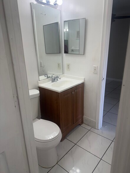 Building Photo - 11638 NW 23rd Ct