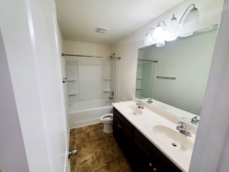 Building Photo - 814 Hillsdale Ave