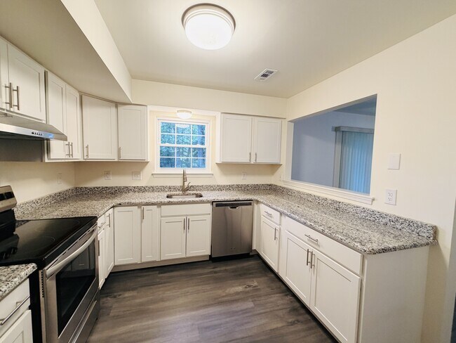 Building Photo - 168 Stoney Dr
