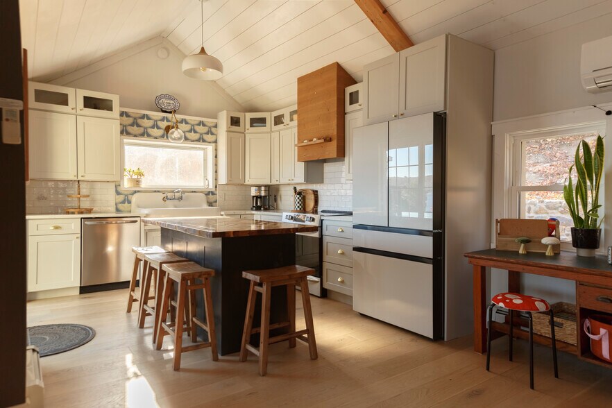 Building Photo - 49 somerville rd