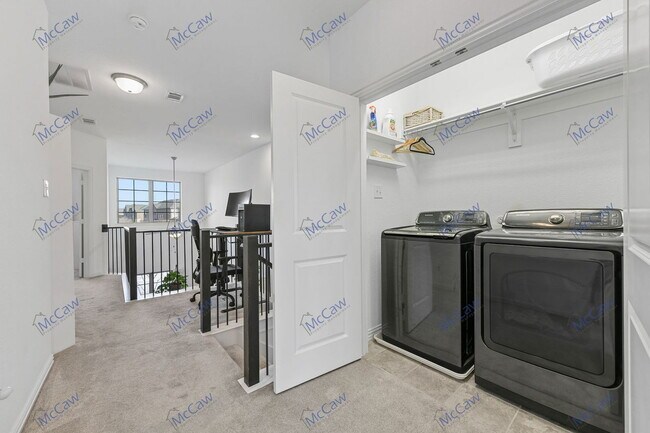 Building Photo - 4270 Cascade Sky Dr