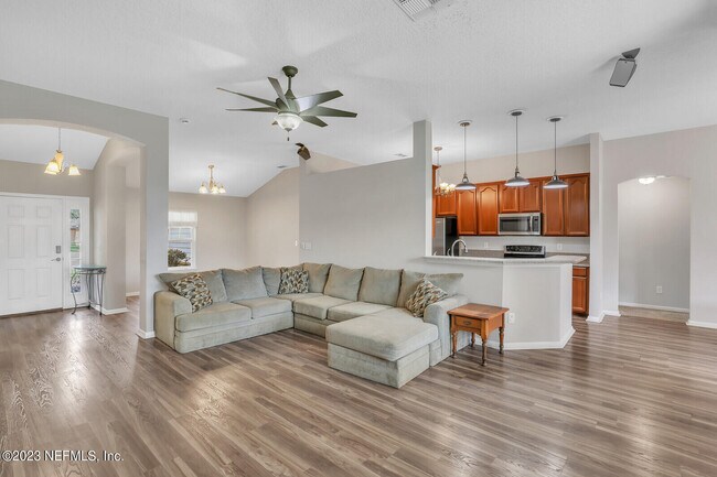 Building Photo - 951 Silver Spring Ct