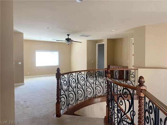 Building Photo - 10660 Lago Cantini St