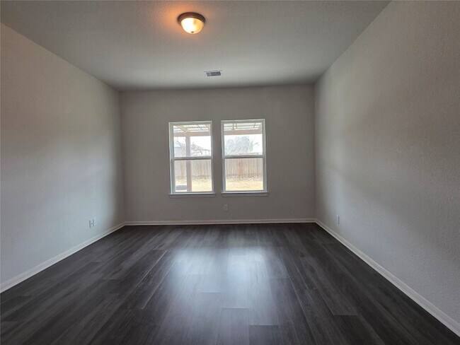 Building Photo - 3414 Riverside Glen Ln