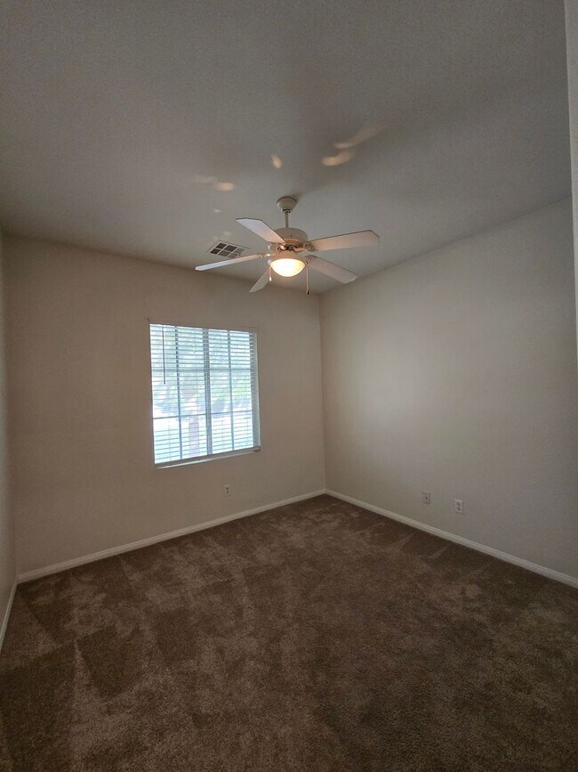 Building Photo - A Fabulous single story home in NW Las Vegas