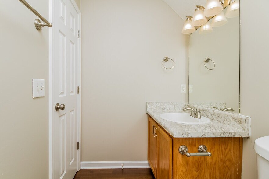 Building Photo - 1028 Windsor Brook Pl