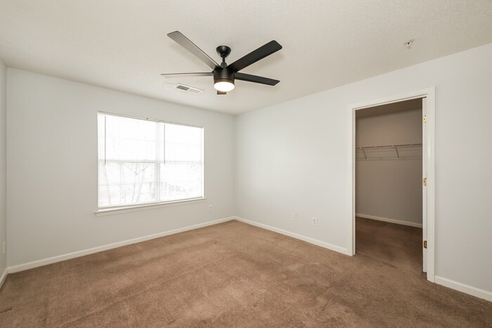 Building Photo - 180 Odyssey Turn NW