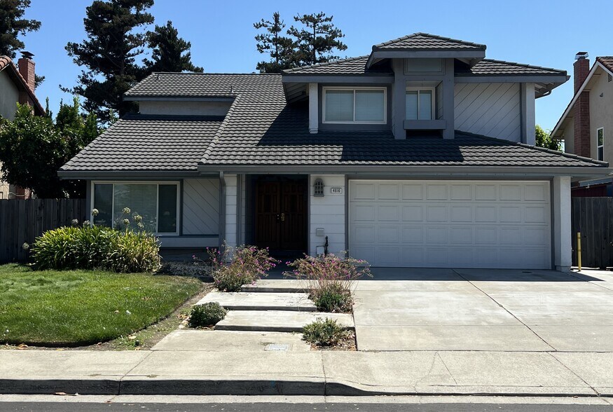 Primary Photo - 4816 Rocklin Dr