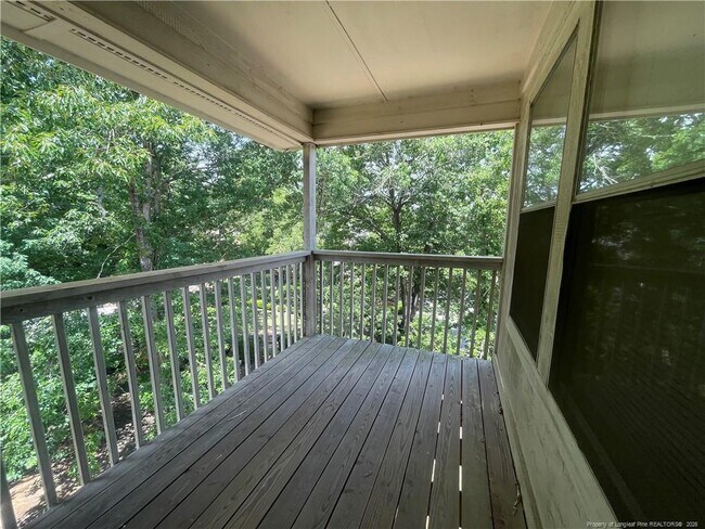 Building Photo - 1000 Wood Creek Dr