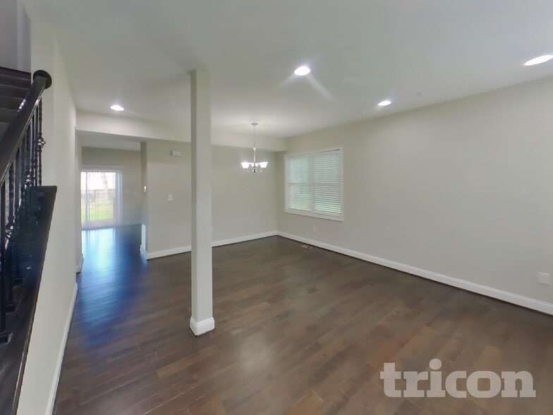 Building Photo - 3630 Hilmar Rd