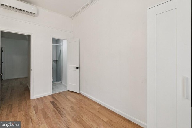 Building Photo - 1225 Spruce St