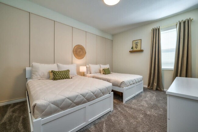 Building Photo - 833 Ocean Course Ave