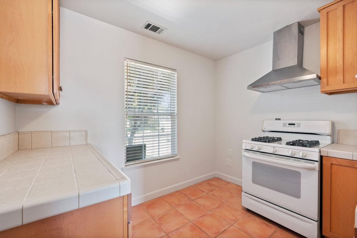 Building Photo - 9851 Deep Water Ln