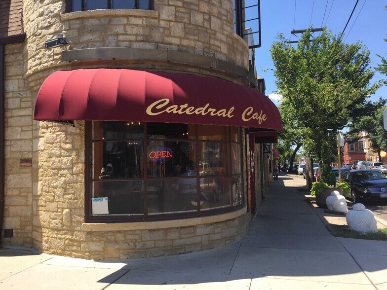 Building Photo - 2318 S Marshall Blvd