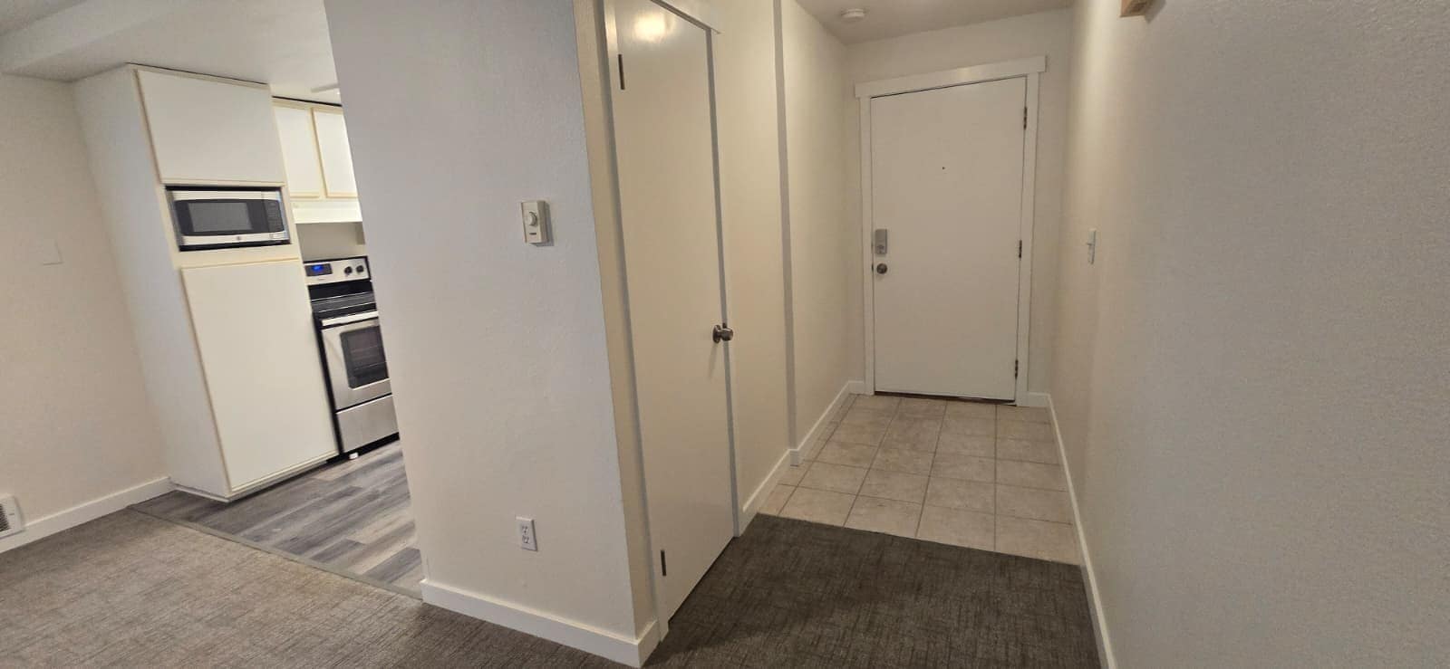 Building Photo - 13821 SE Allen Rd