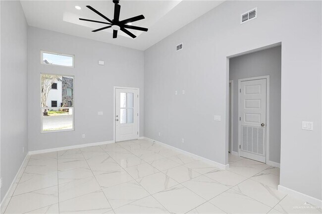 Building Photo - 12 N 5th St