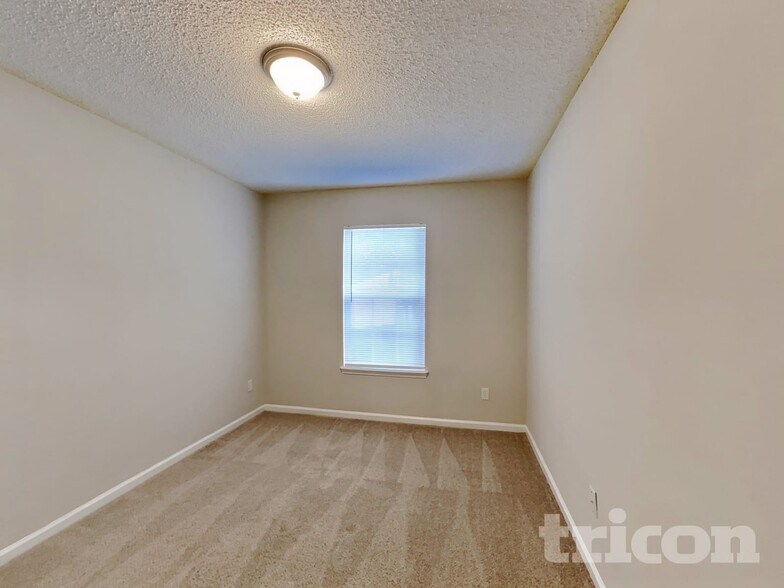 Building Photo - 7650 Ginder Ct