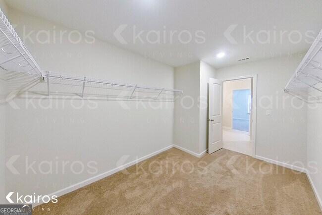 Building Photo - 15 Duluth Dr