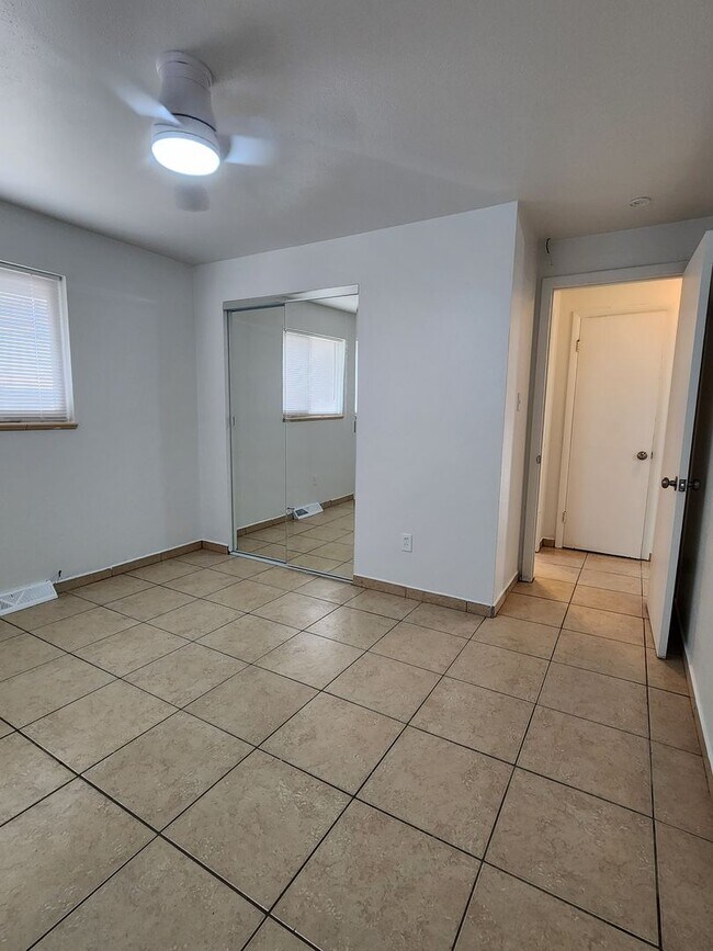 Building Photo - 78th Ave