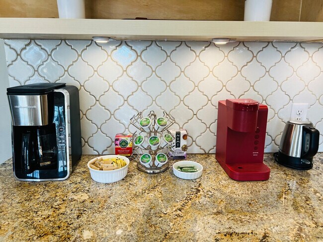 Building Photo - 3209 W Fairview Pl