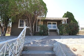 Building Photo - 3200 Richmond Ave