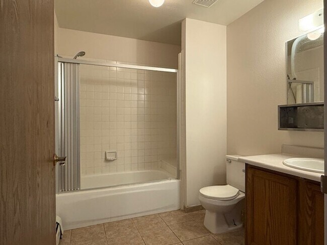 Building Photo - 5417 Imperial Ct