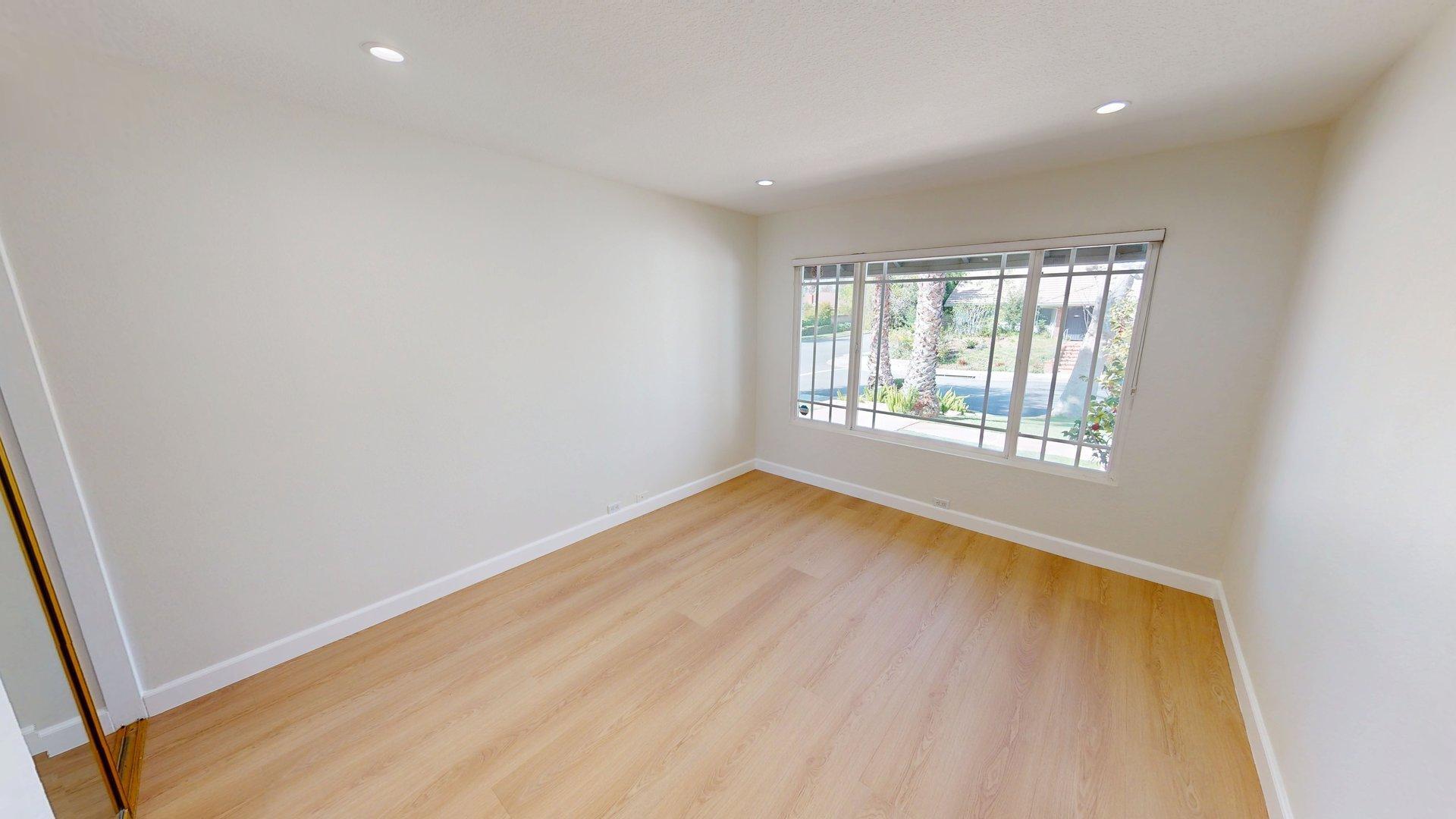 Building Photo - 2802 Sierra Dr