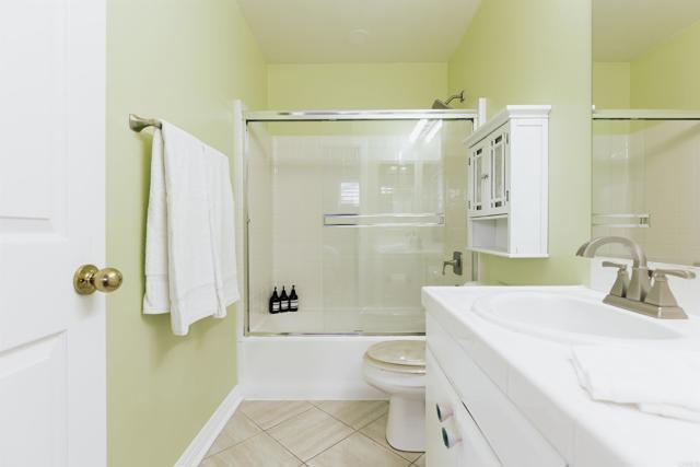 Building Photo - 10517 Corte Jardin Del Mar