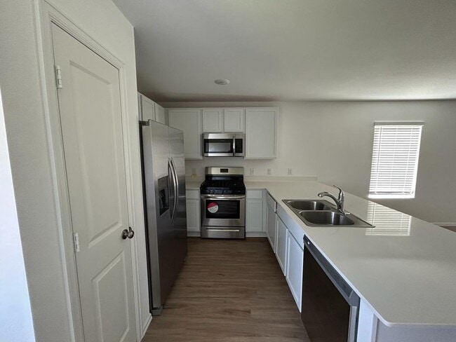 Building Photo - 26907 Jasmine Breeze Dr