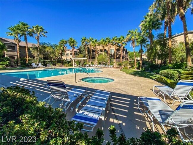 Building Photo - BEAUTIFUL GATED SOUTHWEST CONDO. 3 BEDS AND 2 BATHS. GROUND FLOOR.