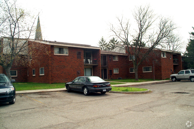 Building Photo - Medical Center Court Apartments