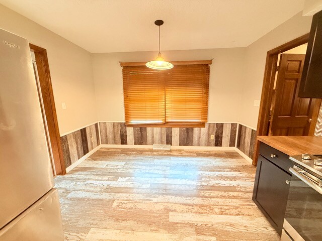 Building Photo - 613 Covered Bridge Rd