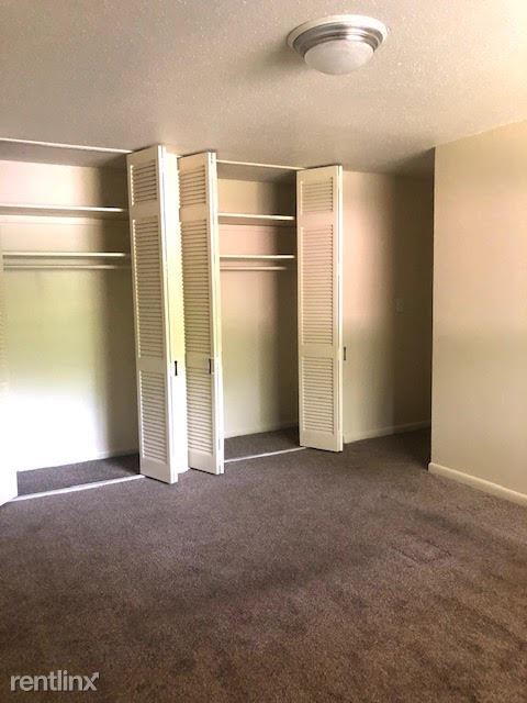 Building Photo - 2 br, 2 bath Apartment - Mendenhall Gardens
