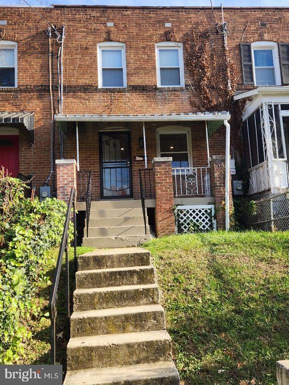 Primary Photo - 2330 14th Pl SE