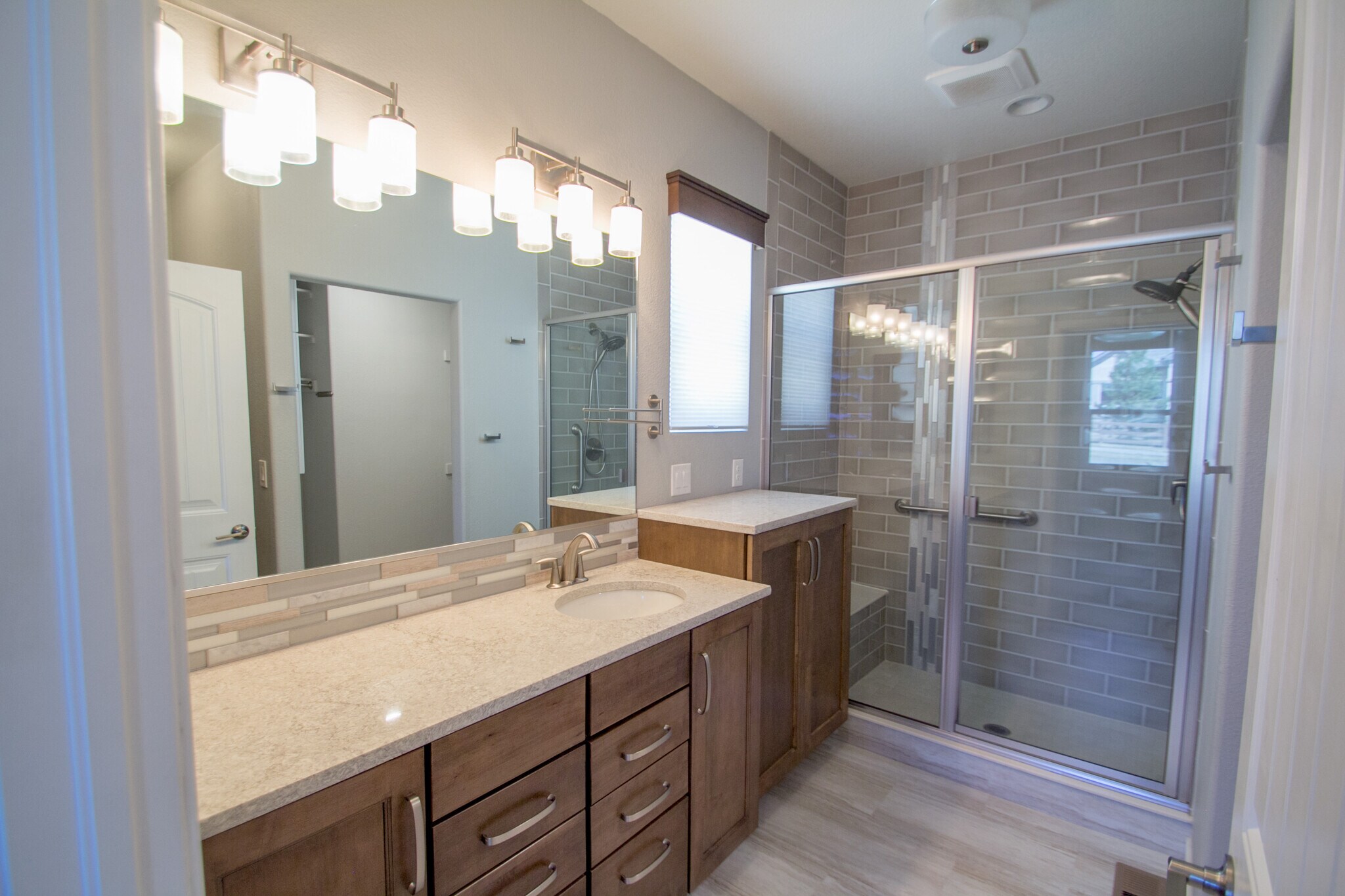 Primary bath - 1810 Volterra Way
