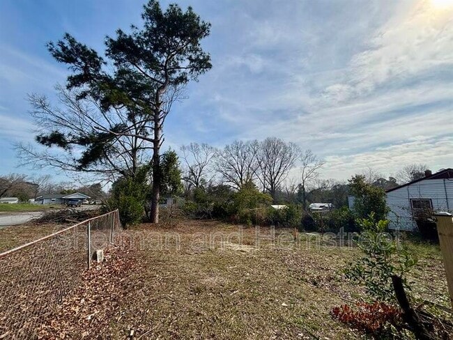 Building Photo - 2225 Bandler Rd