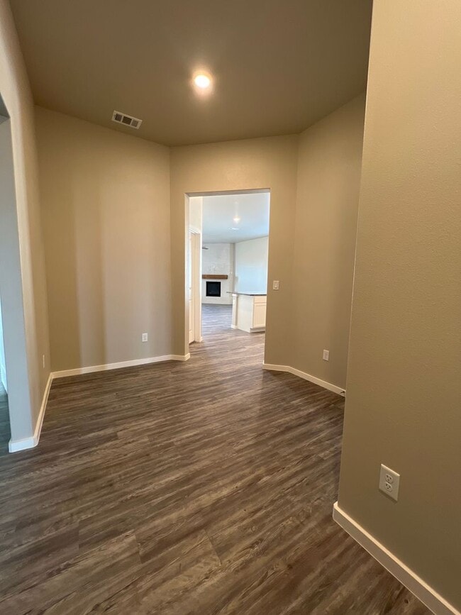 Building Photo - New Beginnings Start At AMRR: Gorgeous 3 Bedroom Available in June!