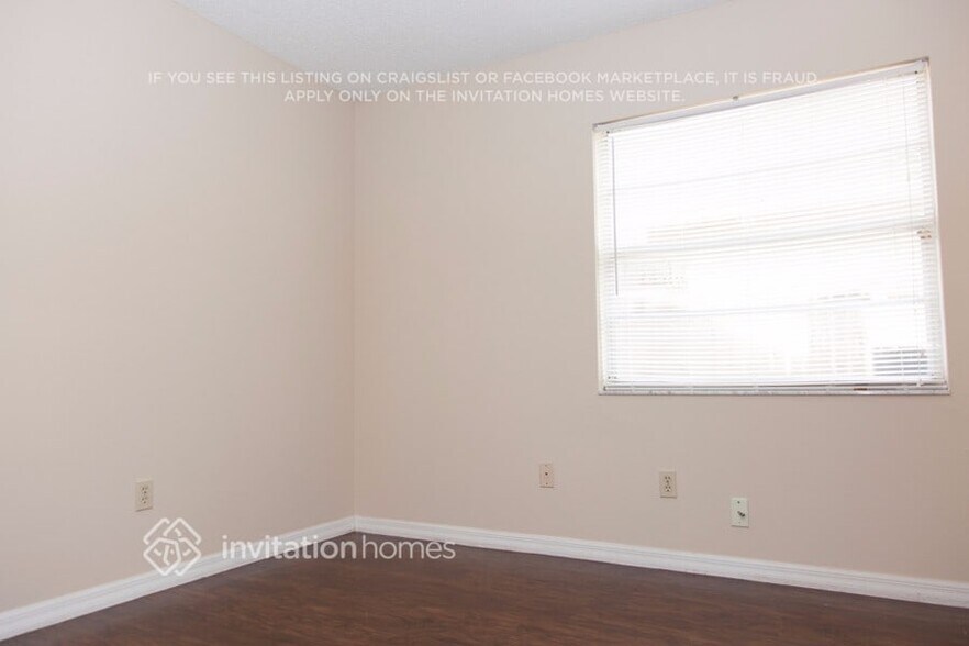 Building Photo - 12710 Dunhill Dr