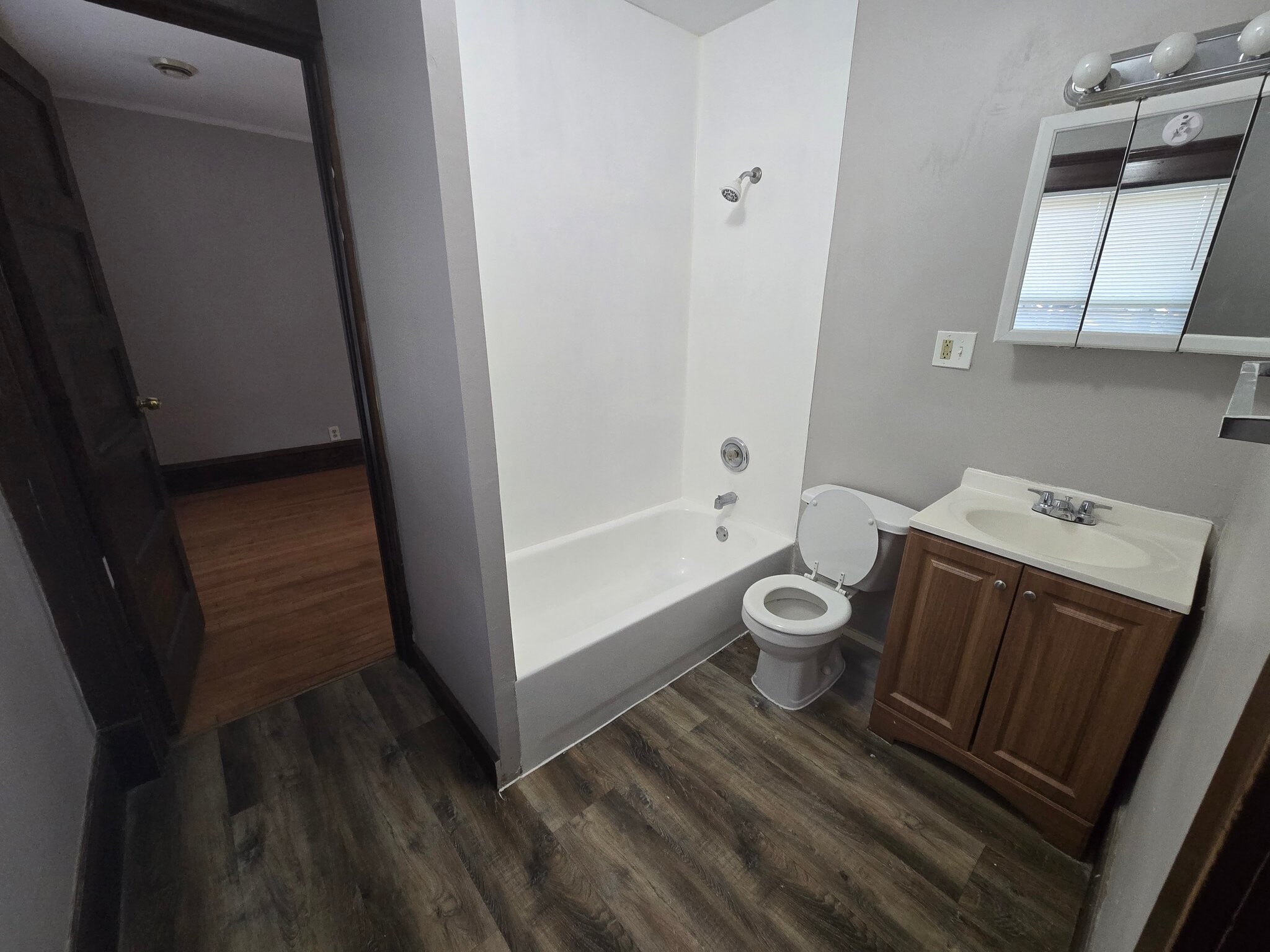 Building Photo - 2937 Fremont Ave N