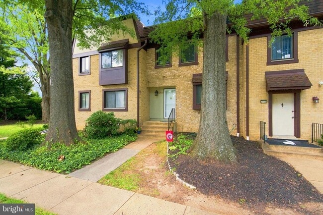 Building Photo - 2952 Jermantown Rd