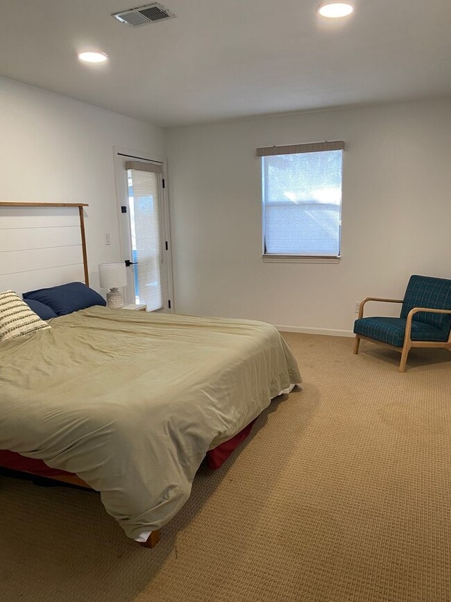 Building Photo - Coveted Kimberling Shores Condo