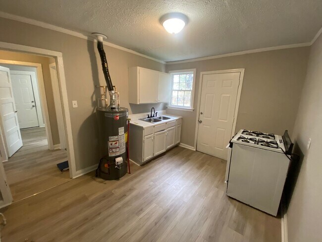 Building Photo - **AVAILABLE NOW**1 Bedroom / 1.5 Bathroom Duplex for Rent in Columbus, GA***