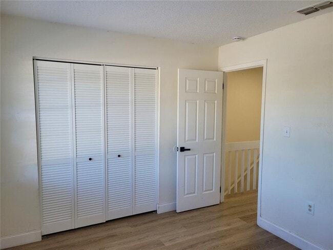 Building Photo - 1236 Dovehill Dr