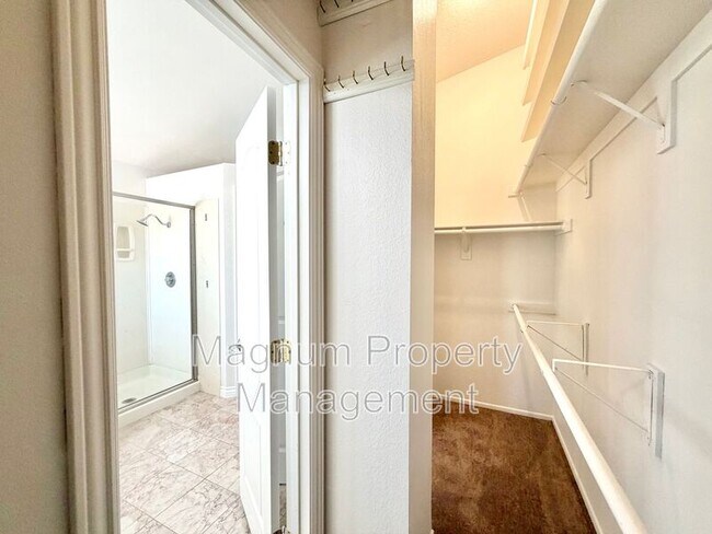 Building Photo - 507 Lassa Way