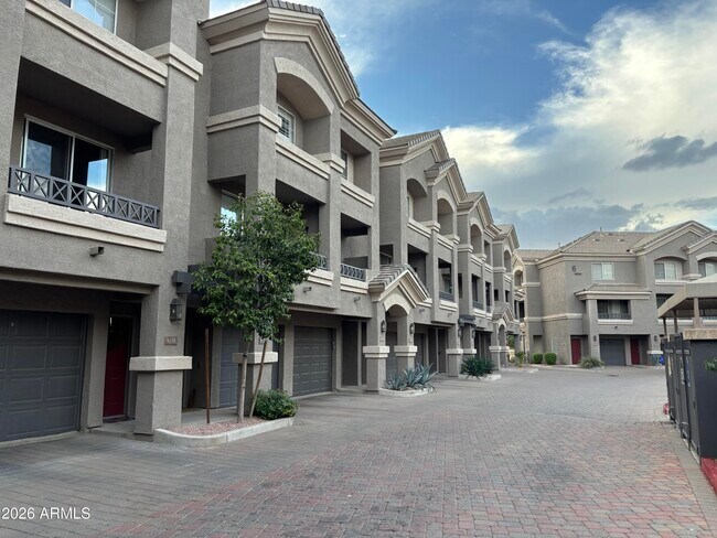 Building Photo - 4455 E Paradise Vlg Pkwy S